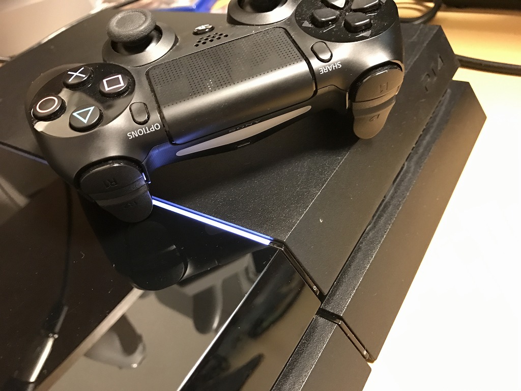 強制修復】PS4のコントローラーが白点滅で反応しない！接続できない 